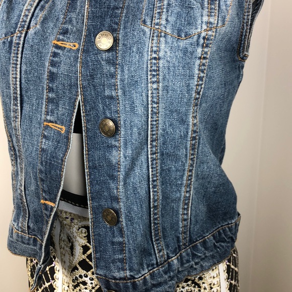 BDG Urban Outfitters Blue Denim Studded Jean Vest Size S - Picture 4 of 15